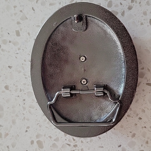 ๐๏ธ Silver & Blue Motorcycle Belt Buckle โ Bold Biker Statement - Picture 2 of 3